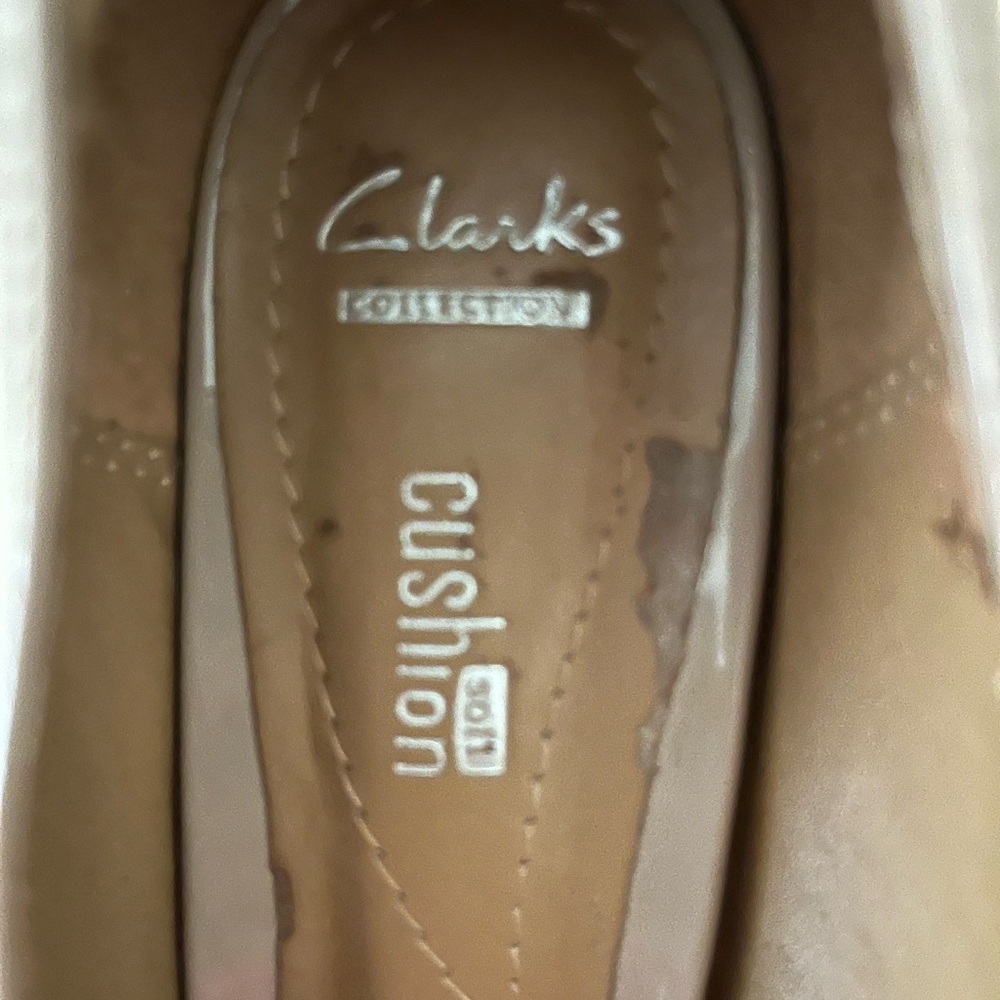 Excellent condition Clark’s Collection Soft Cushion peep toe pumps. - Picture 7 of 7